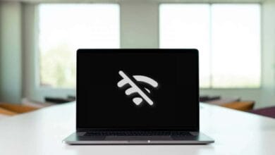 Mac متصل بشبكة Wi-Fi ولكن لا يمكنك الوصول إلى الإنترنت؟ جرب هذه الحلول الـ 12