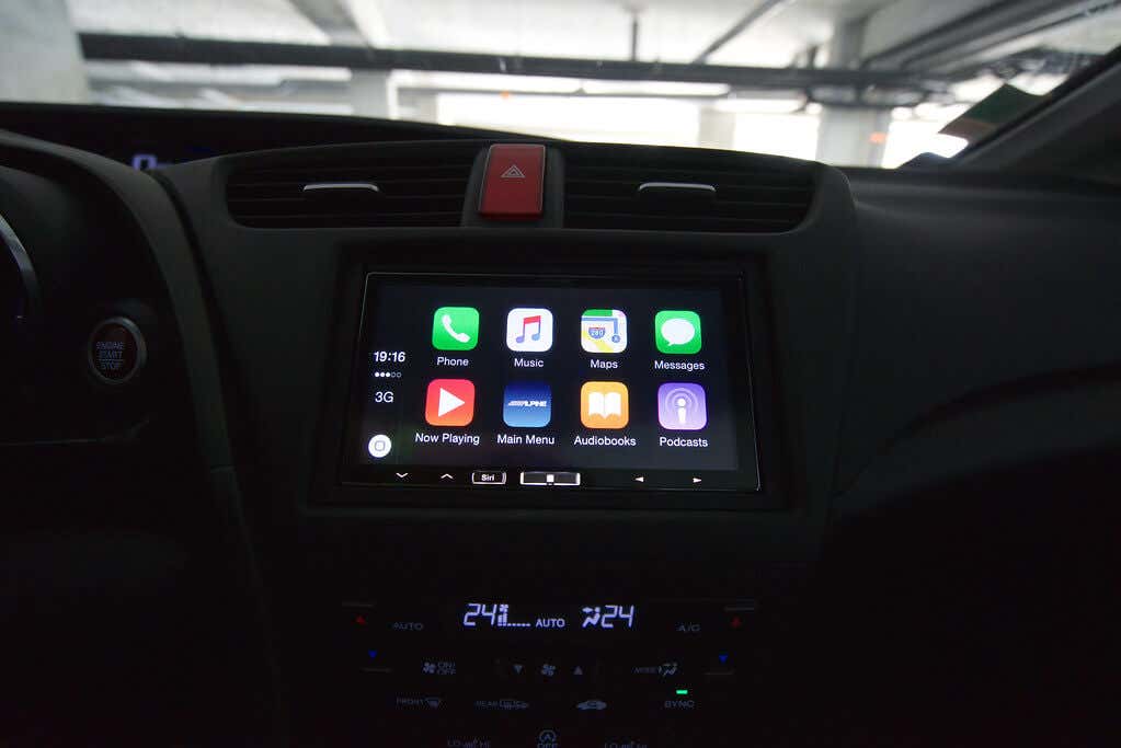 أفضل تطبيقات Apple CarPlay للآيفون