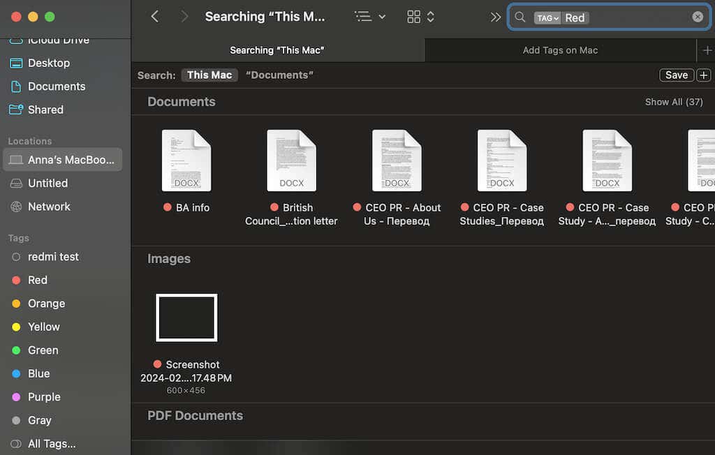 لقطة شاشة للبحث عن الملفات حسب العلامات على نظام Mac