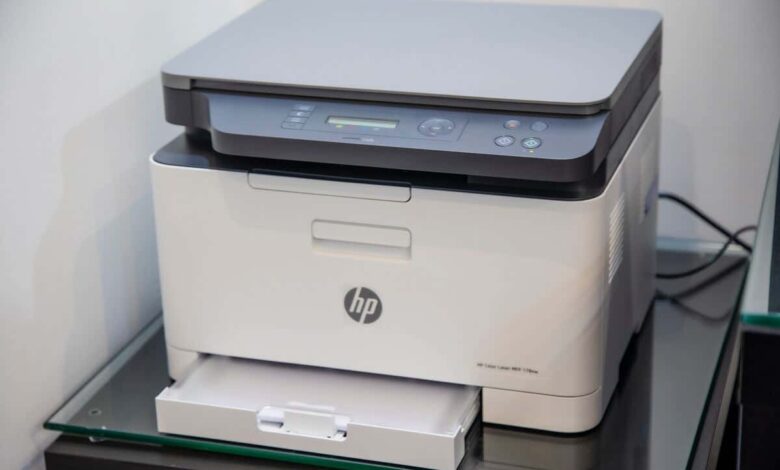 طابعة HP لا تطبع باللون الأسود؟ 10 حلول لذالك