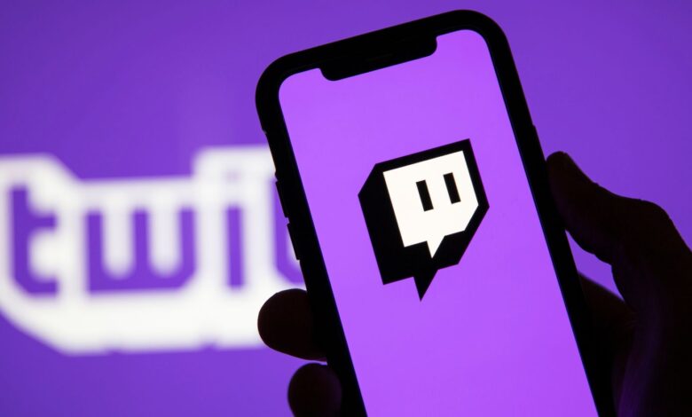 كل أوامر Twitch Chat التي تحتاج إلى معرفتها