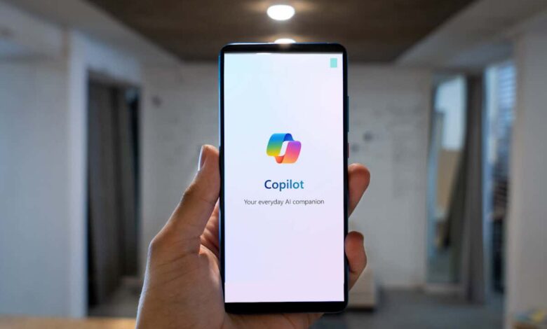 كيفية استخدام Microsoft Copilot على Android وiPhone