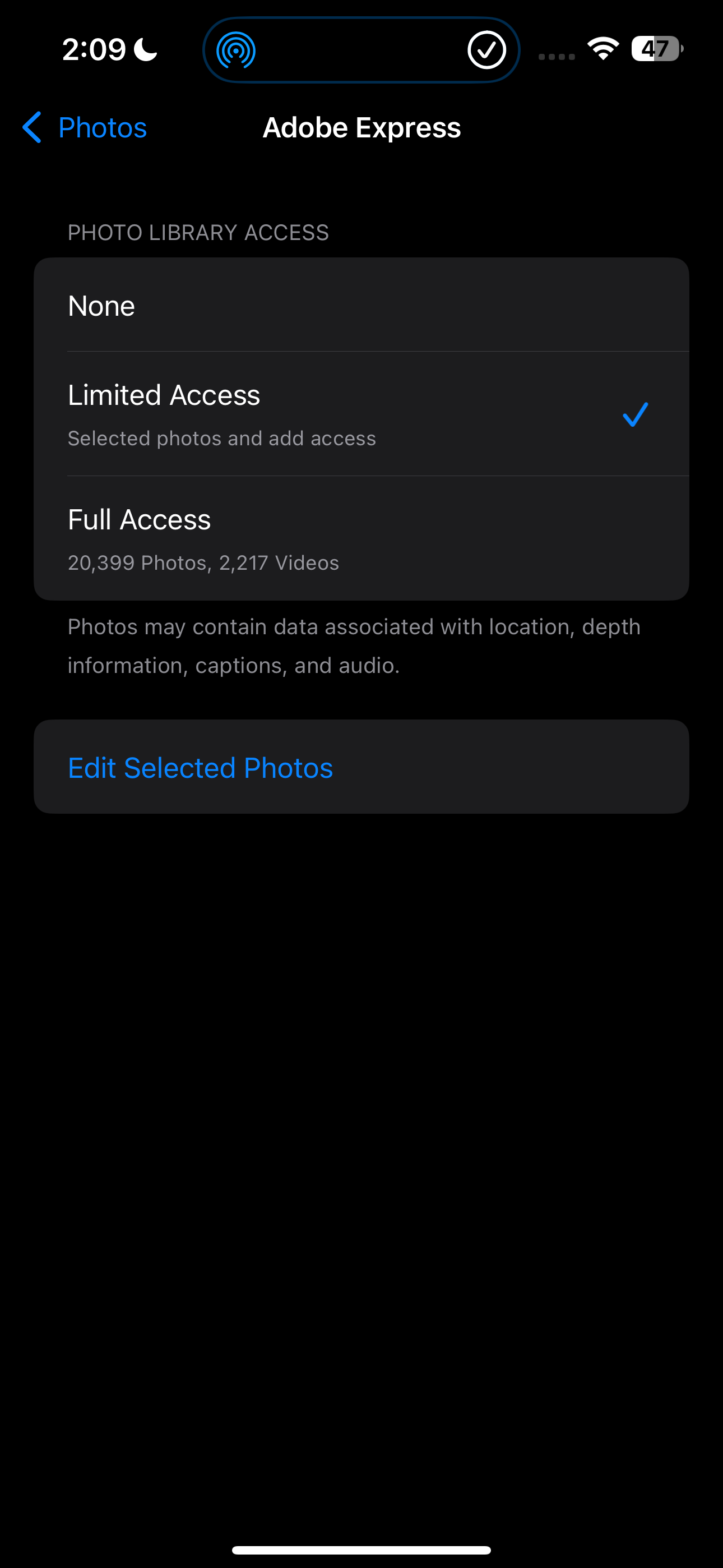 Adobe Express Phorts Access على iPhone