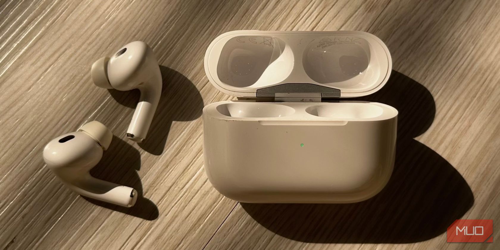 Airpods ضوء الحالة الخضراء