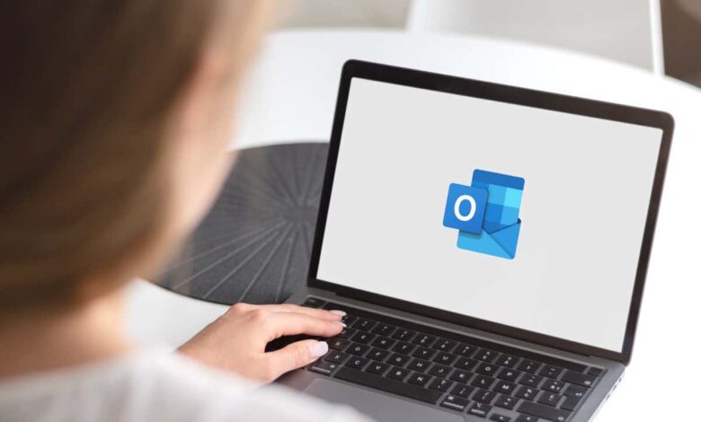 كيفية إضافة عطلات إلى تقويم Outlook الخاص بك