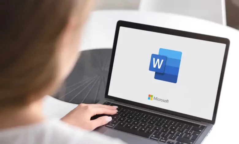 كيفية جعل الفترات أكبر في Microsoft Word