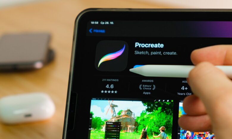 كيف أستخدم Procreate كأداة قصاصات رقمية وأدلة دفتر اليومية